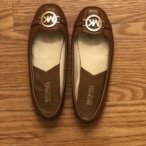 Gently worn Michael Kors flats!